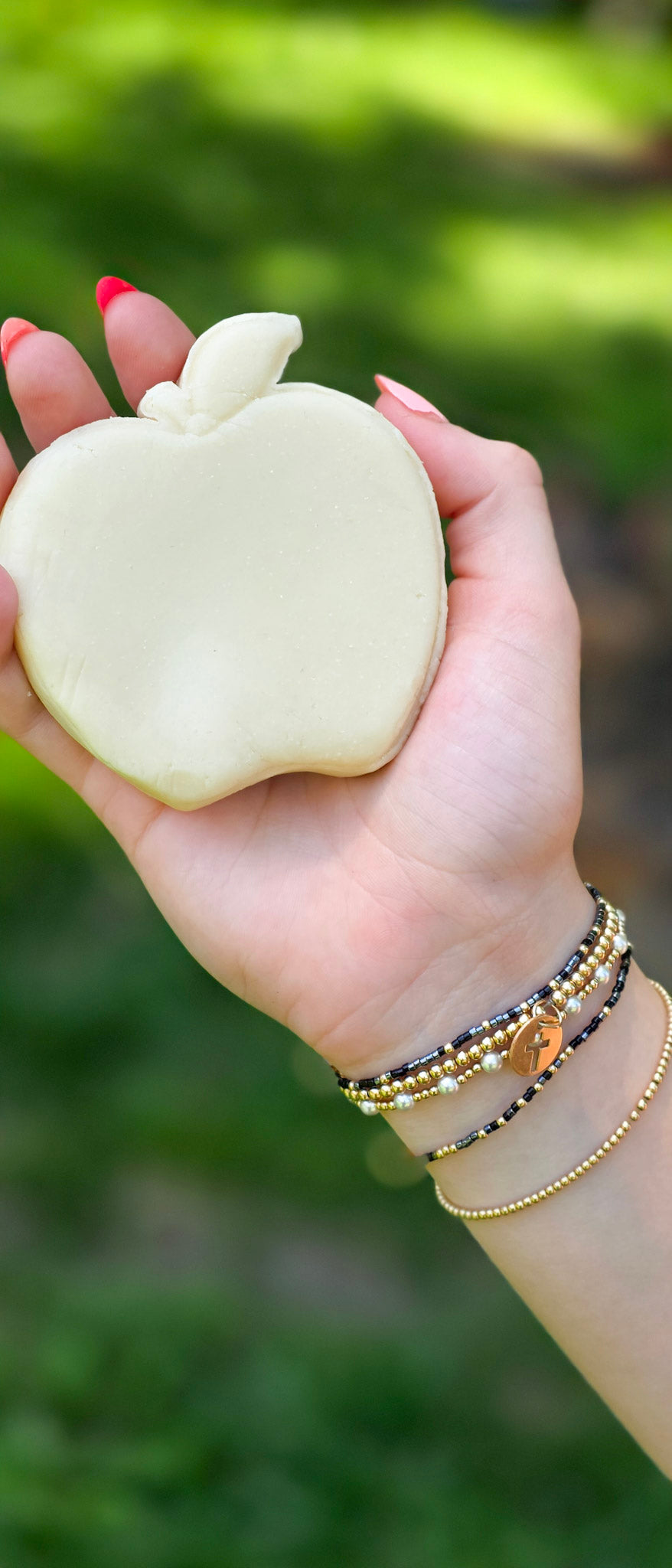 Why I Created an Apple Cider Vinegar Shampoo and Conditioner Bar